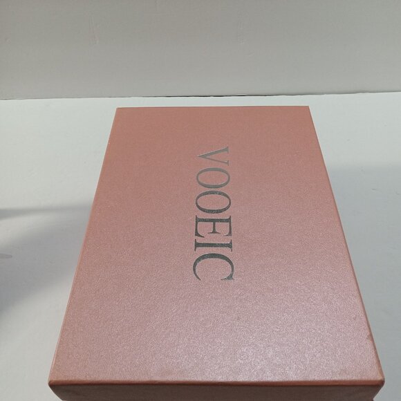 High Heels - Picture 6 of 7